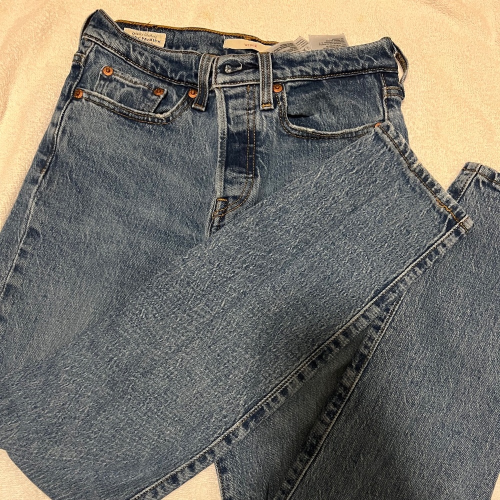 Levi’s wedgie straight jeans